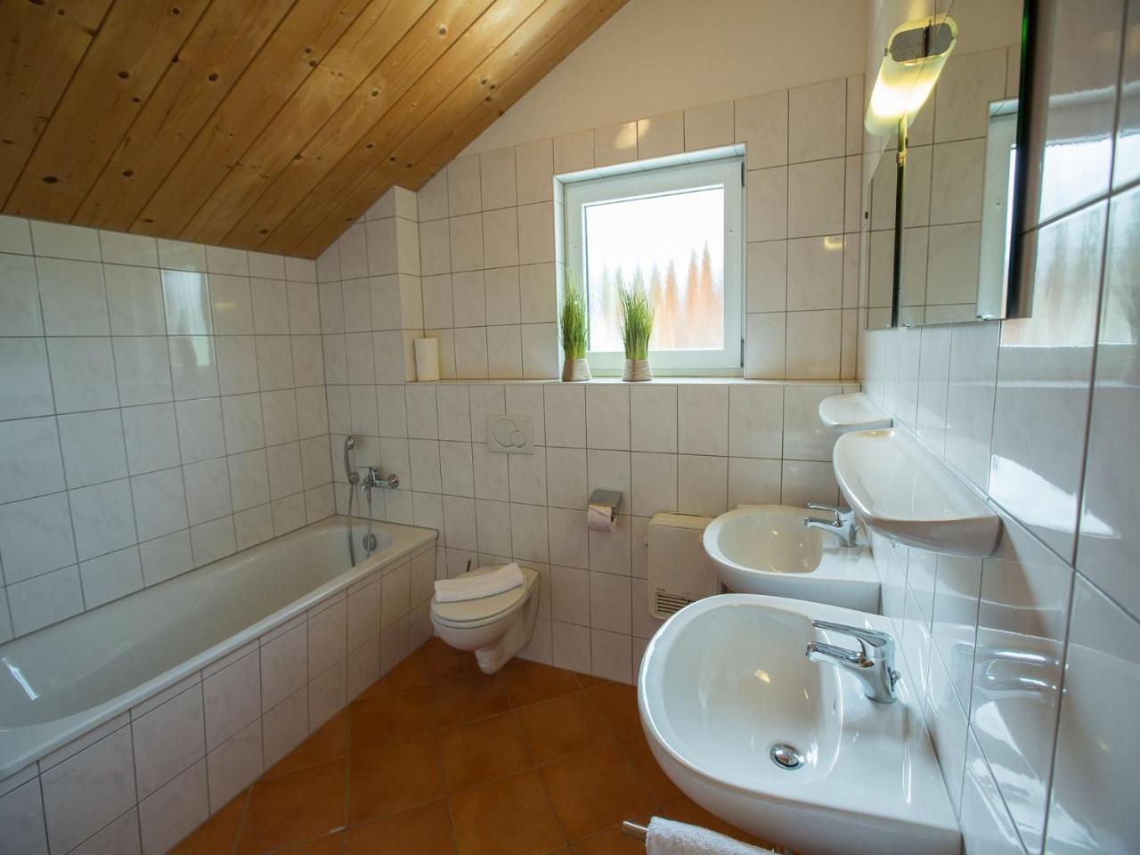 Villa Chalet In Annaberg-Lungoetz With Shared Sauna Extérieur photo